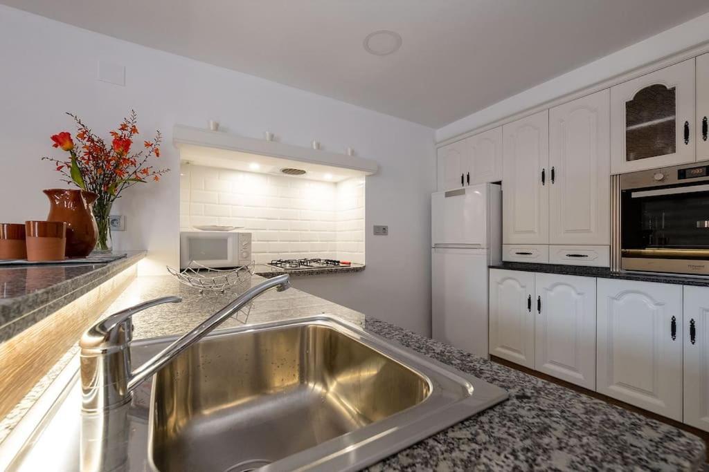 הוילה קרנוטה Casa Antonio Larino מראה חיצוני תמונה